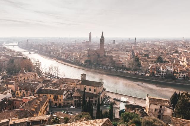 Фото: Christian Burri / Unsplash Верона